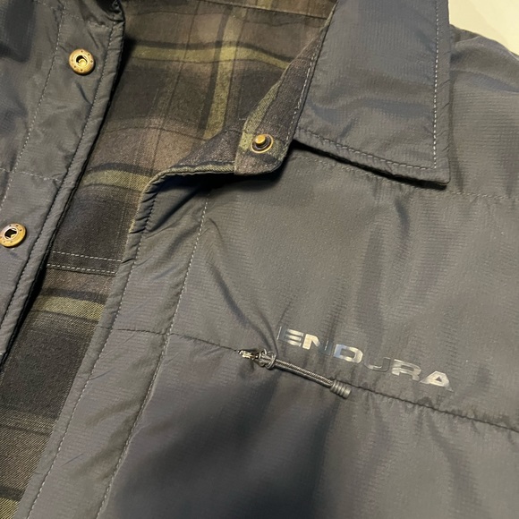 Endura Reversible Jacket - Picture 3 of 5